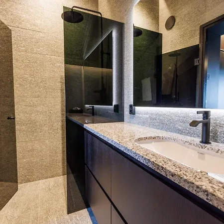 Luxury Utsun Otso Inc Hot Tub *