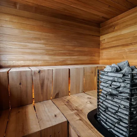 Luxury Utsun Otso Inc Hot Tub * Леви