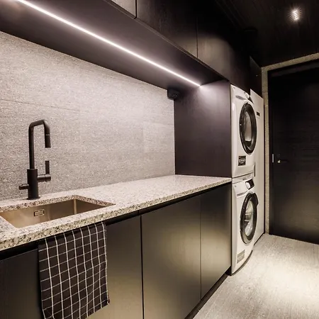 Luxury Utsun Otso Inc Hot Tub * Levi