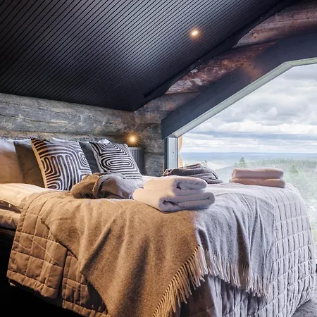 Luxury Utsun Otso Inc Hot Tub * Levi