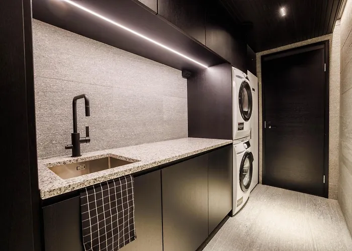 Luxury Utsun Otso Inc Hot Tub * Levi